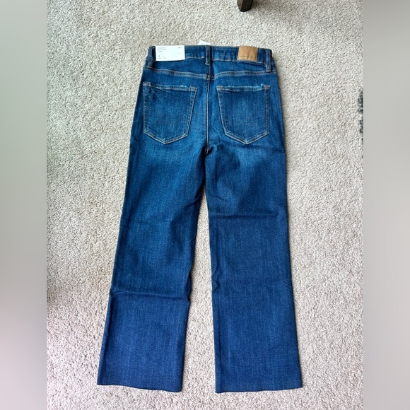 👖 Women’s American Eagle Kick Boot Crop Jeans - Size 2P - Picture 3 of 7
